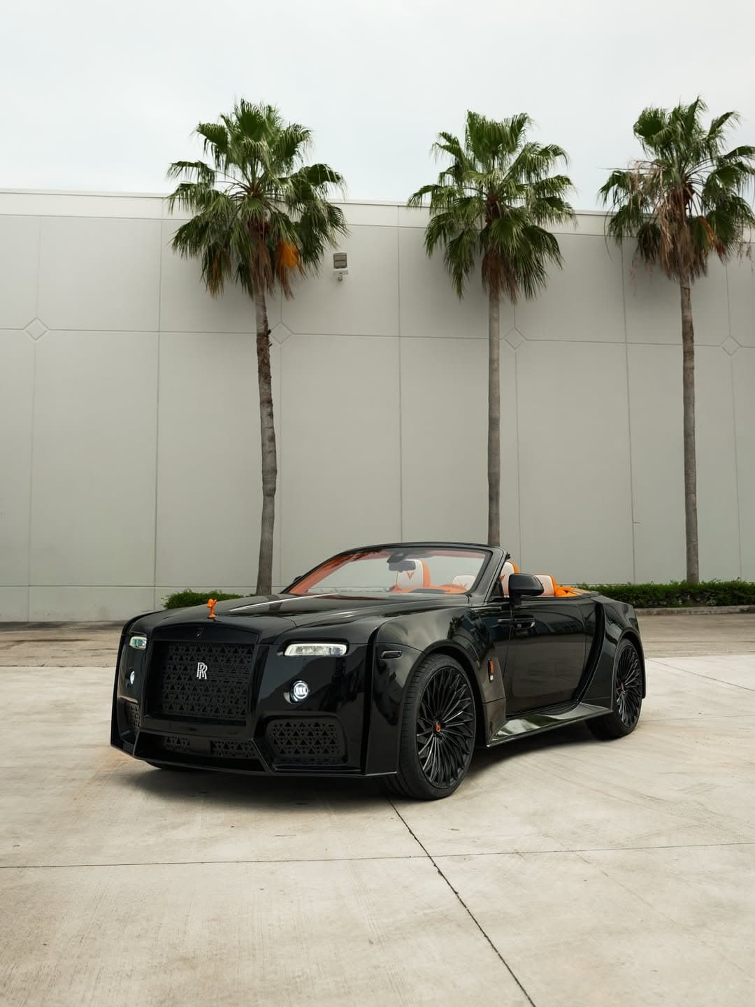 Black Rolls-Royce Dawn with Venuum body kit and orange leather interior (39)